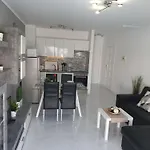 아파트 In Playa De Americas Mit Balkon By Interhome 플라야데라스아메리카스