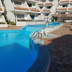 In Playa De Americas Mit Balkon By Interhome 아파트 플라야데라스아메리카스