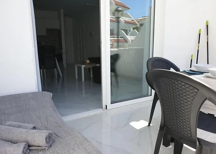 아파트 In Playa De Americas Mit Balkon By Interhome